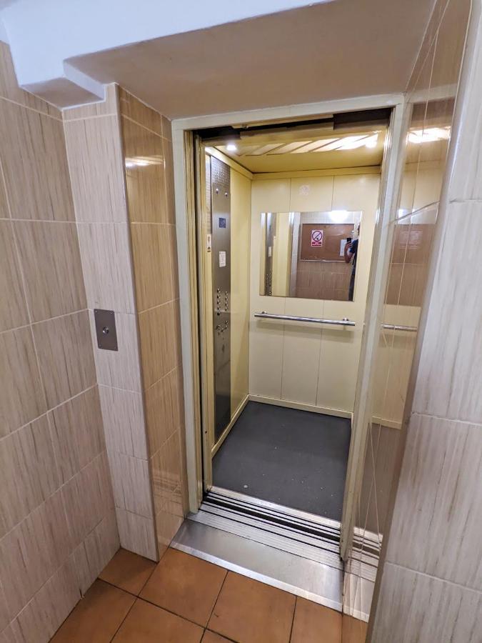 Comfortable And Quiet Flat In Central วอร์ซอ ภายนอก รูปภาพ